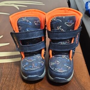 6M Carters Light Up Navy And Orange Dinosaur Snow Boots